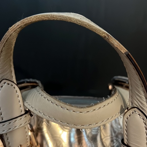 Michael Kors handbag gold - Picture 8 of 13